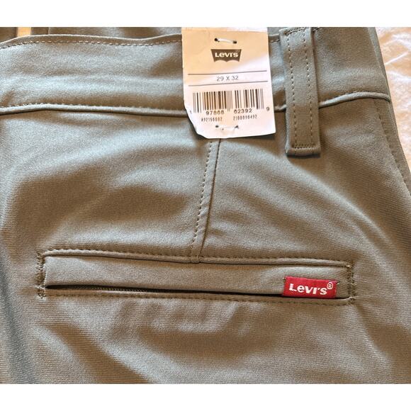 NWT Levi's Pants Mens 29x32 Chino Standard Taper XX Tech Olive Green Stretch - Picture 4 of 12